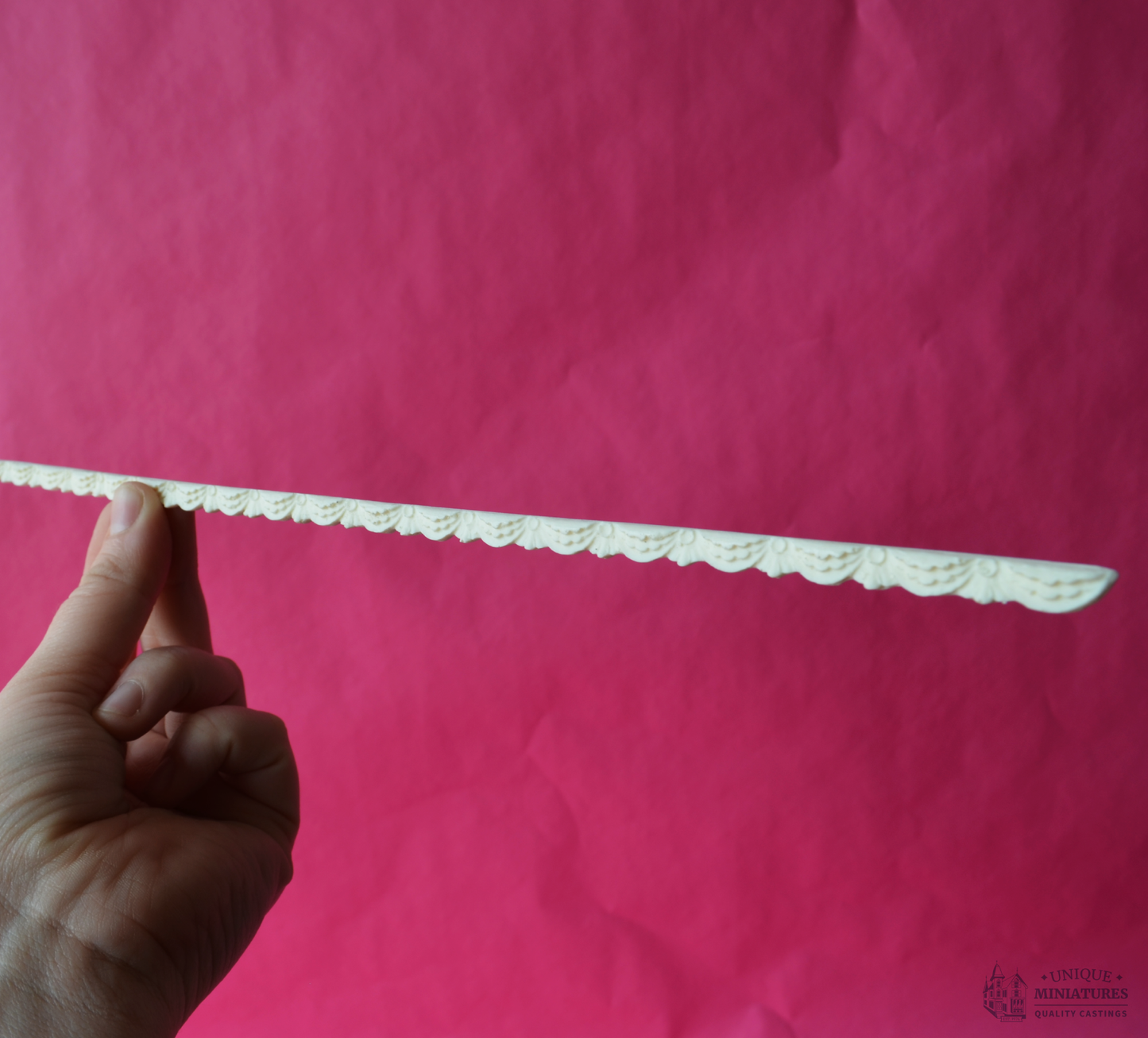 Tiny Ruffled Bow Molding | 19" | Ornamentation for Dollhouse