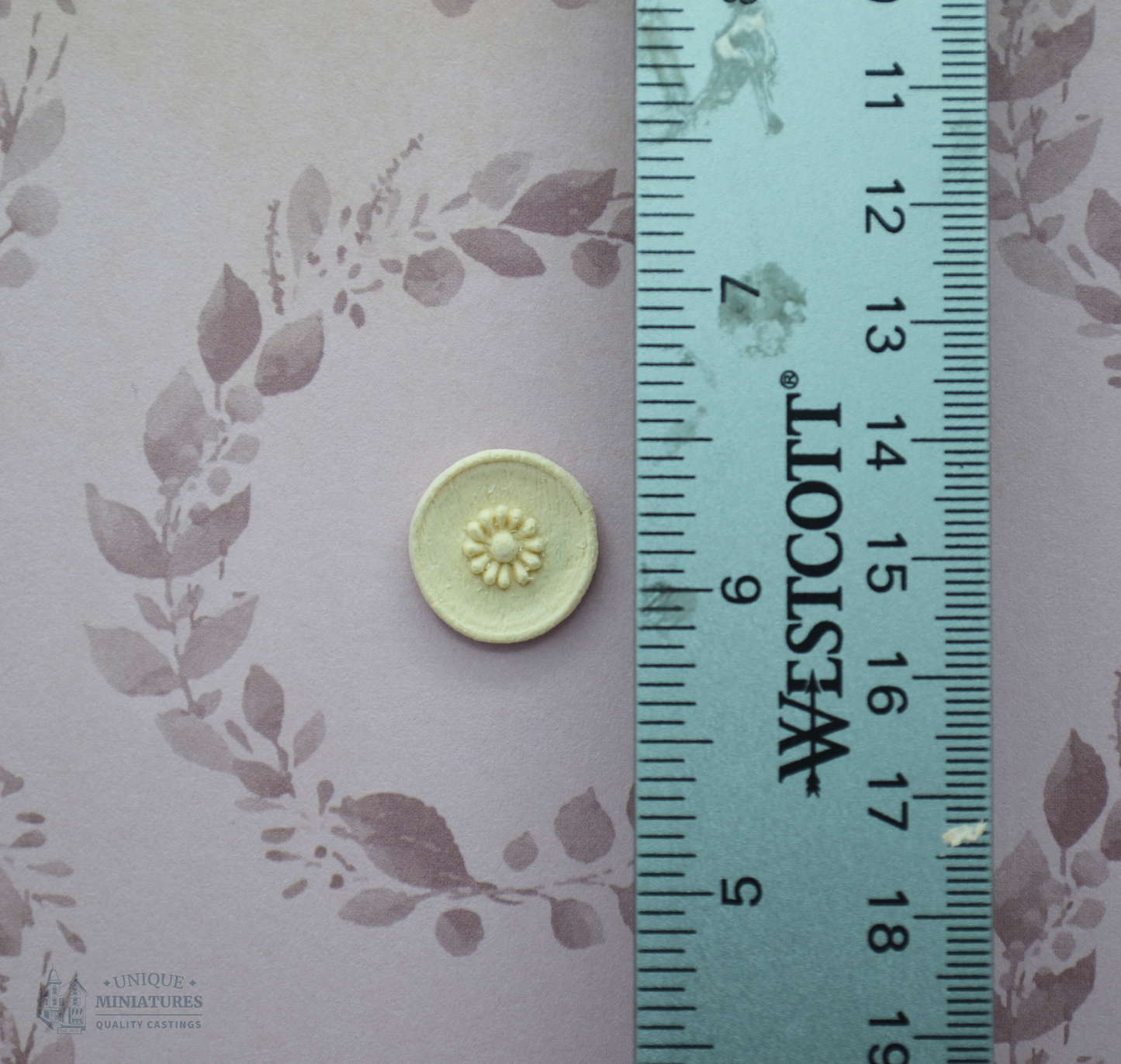 Small Daisy Button Appliqué, Four (4) Count | Ornamentation for Dollhouse Miniatures