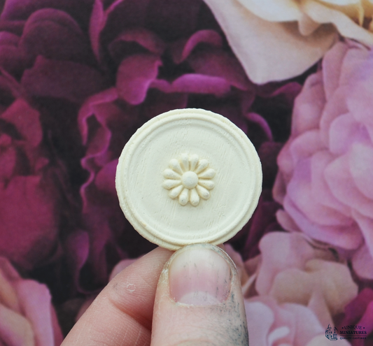 Large Daisy Button Appliqué, Four (4) Count | Ornamentation for Dollhouse Miniatures