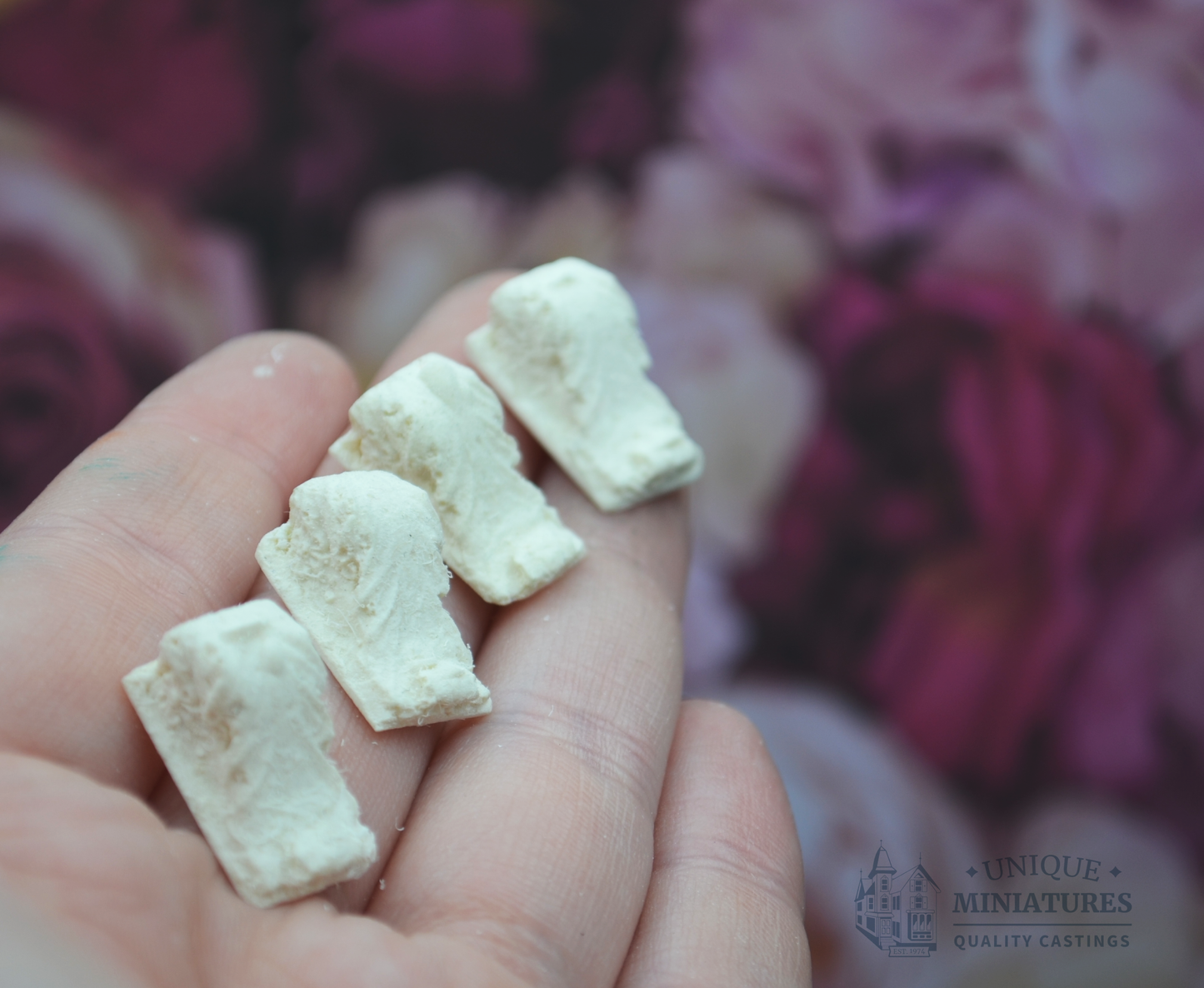 Small Leaf Bracket | Ornamentation for Dollhouse | Set of 4