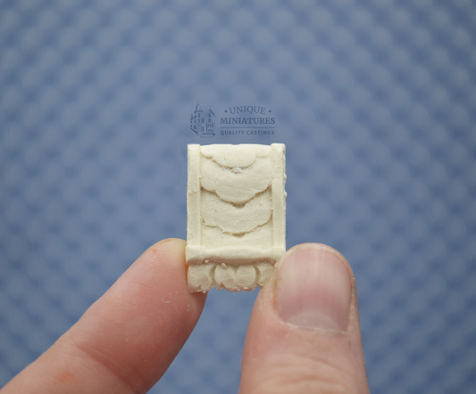 Small Spiral Scale Bracket | Ornamentation for Dollhouse | Set of 2