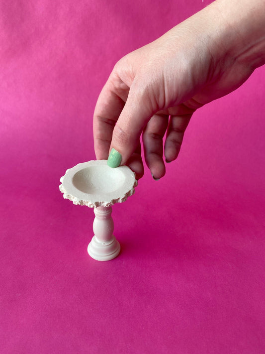 Bird Bath for Dollhouse Yard and Miniature Gardens
