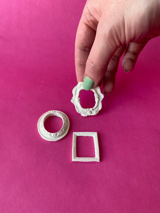 Quaint Variety Mini Frames |  Set of 3  | Dollhouse Supplies