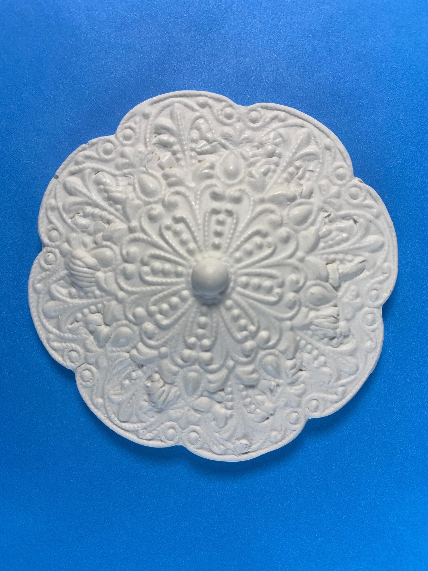Edwardian Ceiling Carving | 2 3/4" | Ornamentation for Dollhouse Miniatures
