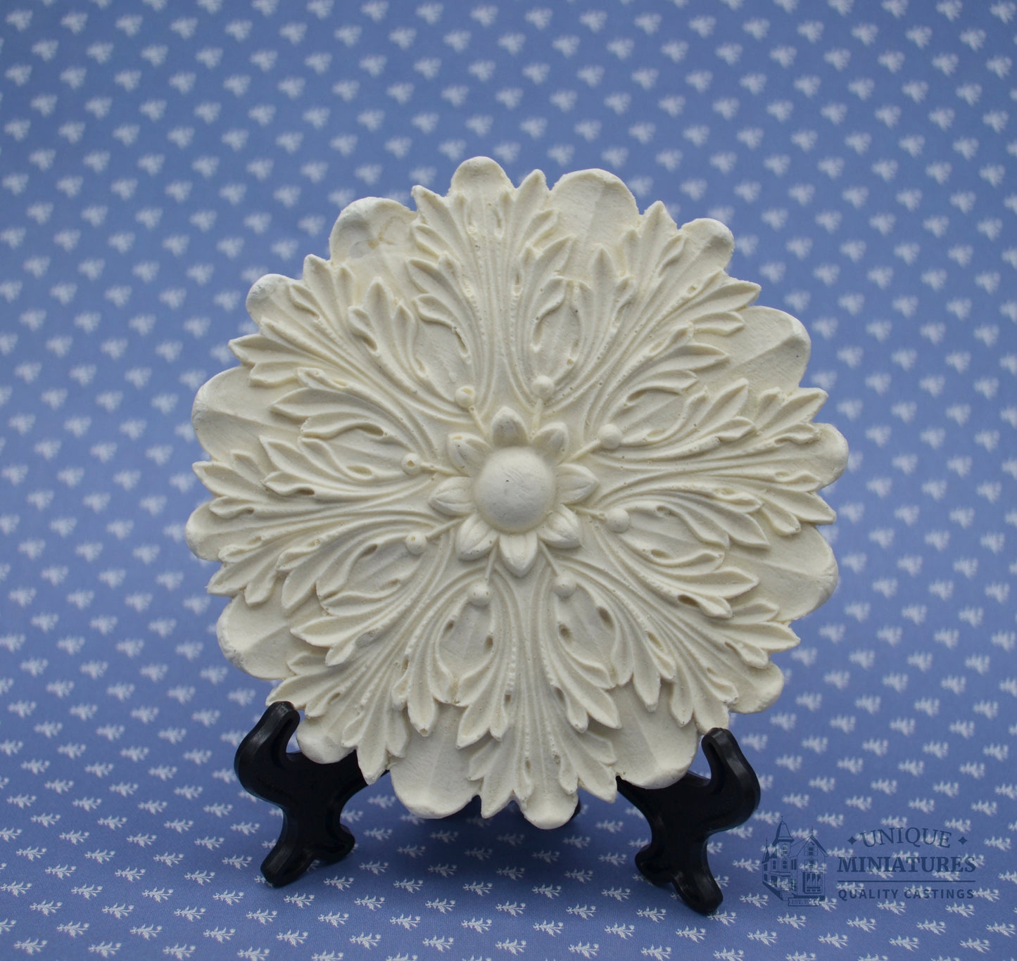 Dainty Flower Medallion | Ceiling Carving | 4 1/4"
