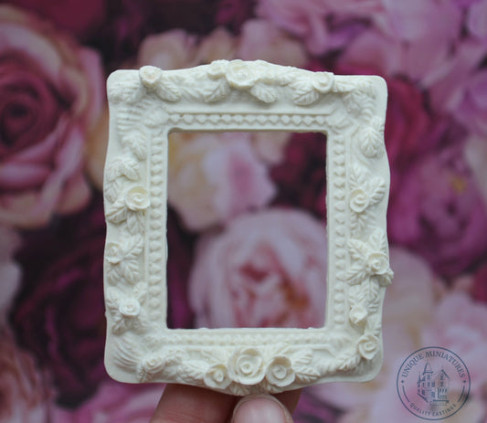 Rosette Frame | Miniature for Dollhouses
