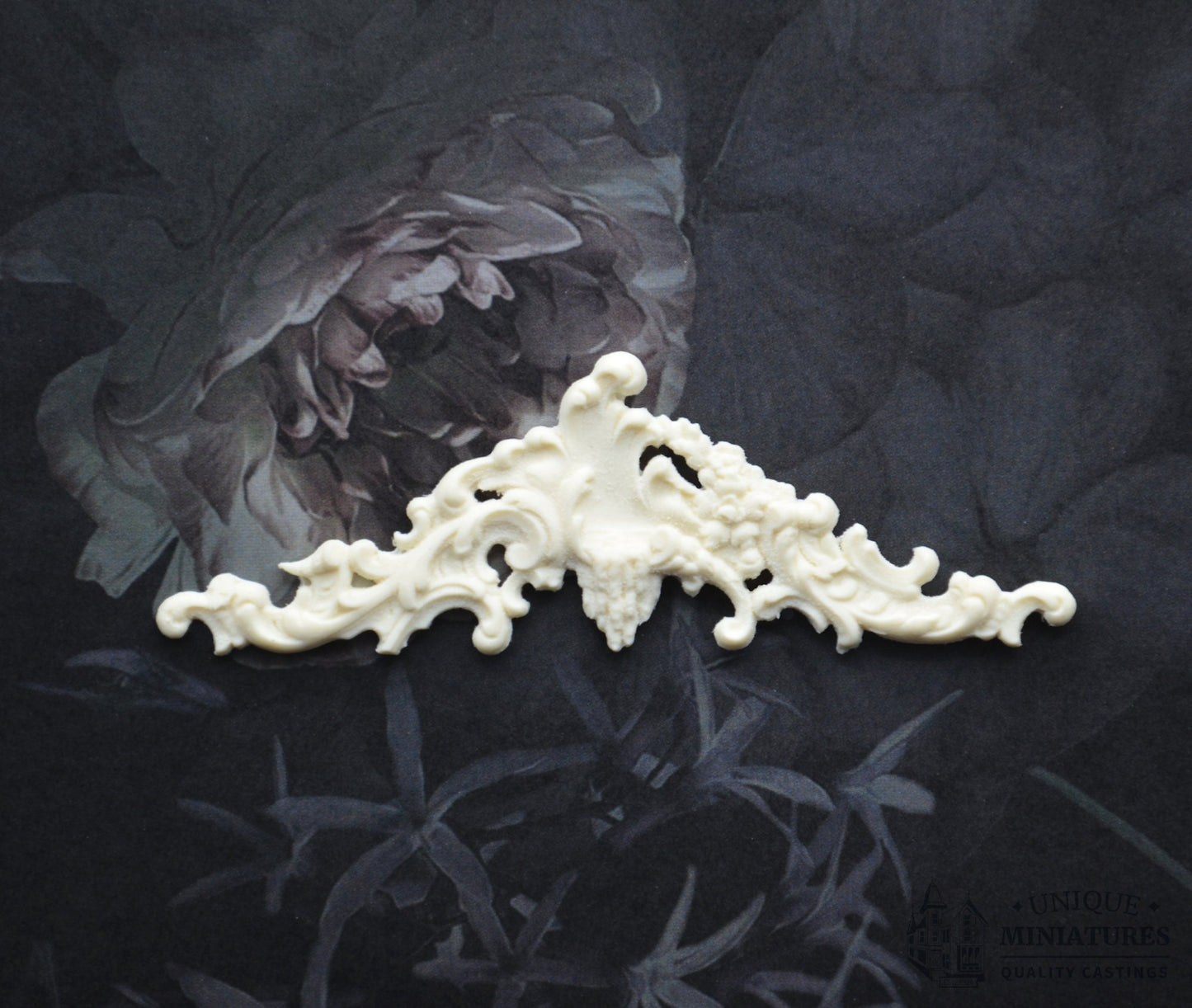 Grapevine Appliqué | Ornamentation for Dollhouse | 1 Count