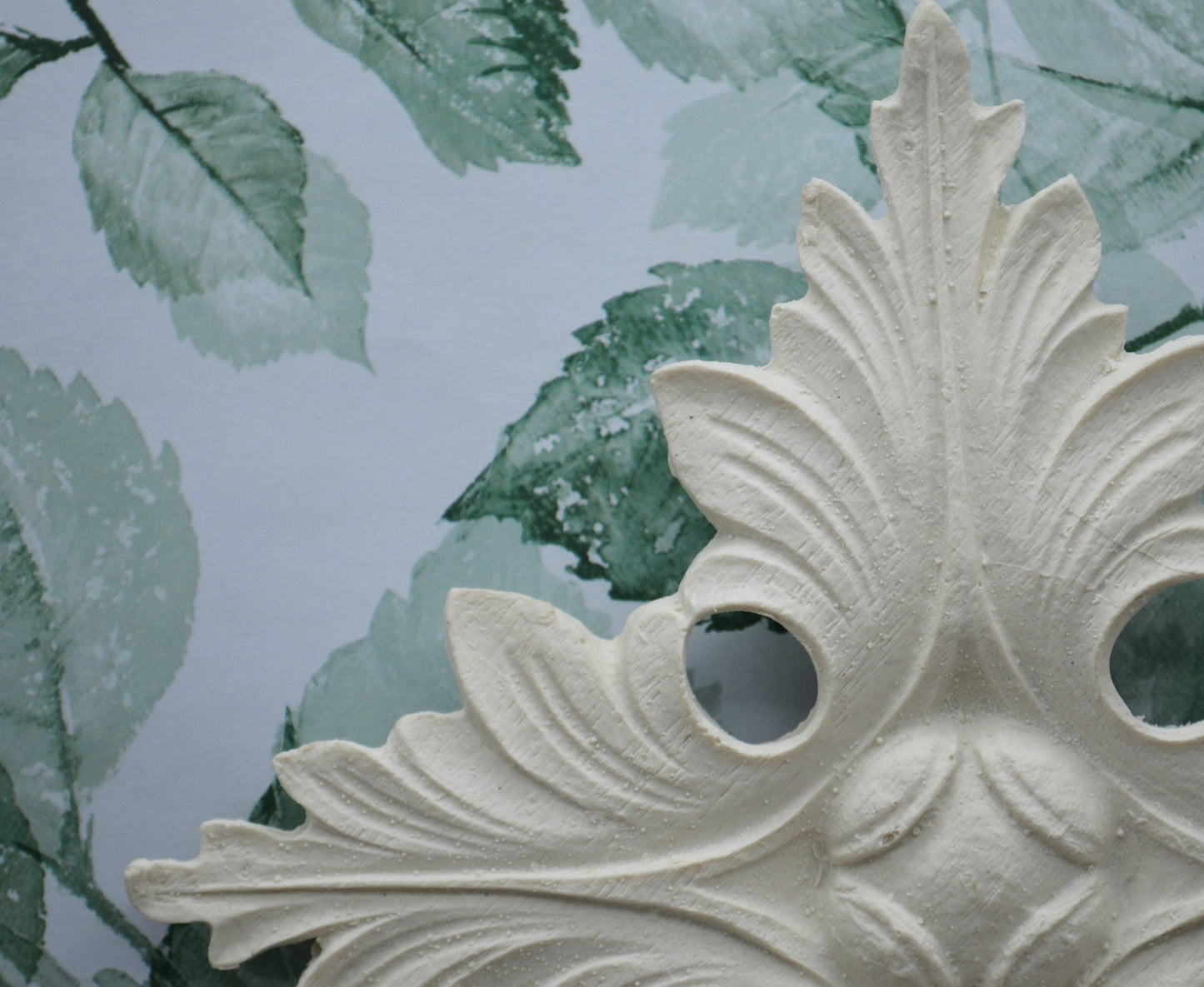 Large Fern Medallion | Miniature Ceiling Carving