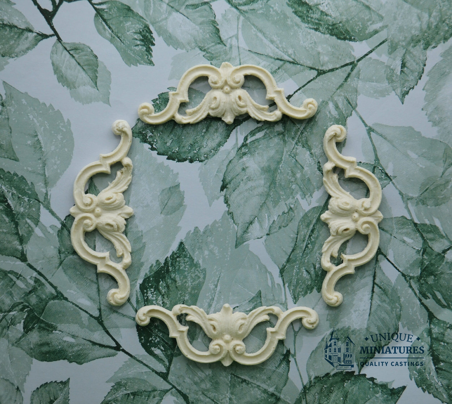 Fern Scroll Ceiling Carving | Ornamentation for Dollhouse | Set of Four