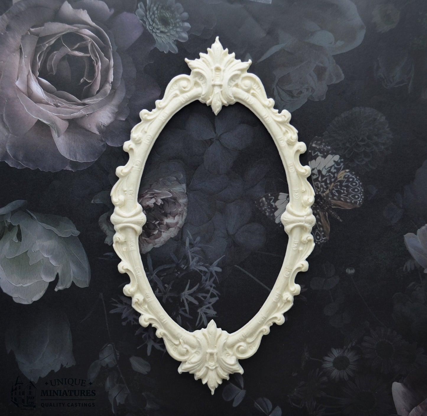 Large Fern Crest Carving | Ornamentation for Dollhouse