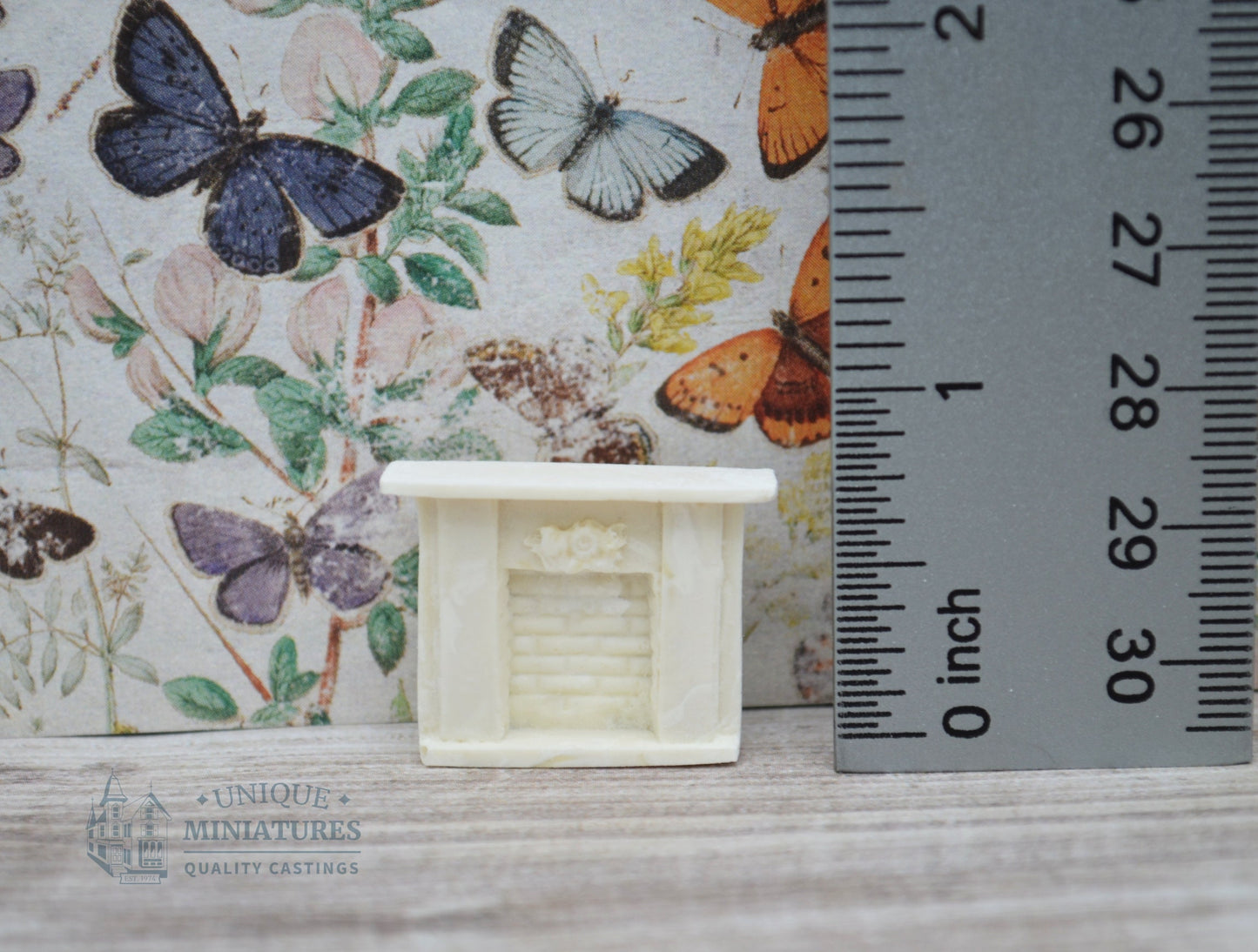 Tiny Rose Crest Fireplace | Ornamentation for Dollhouse