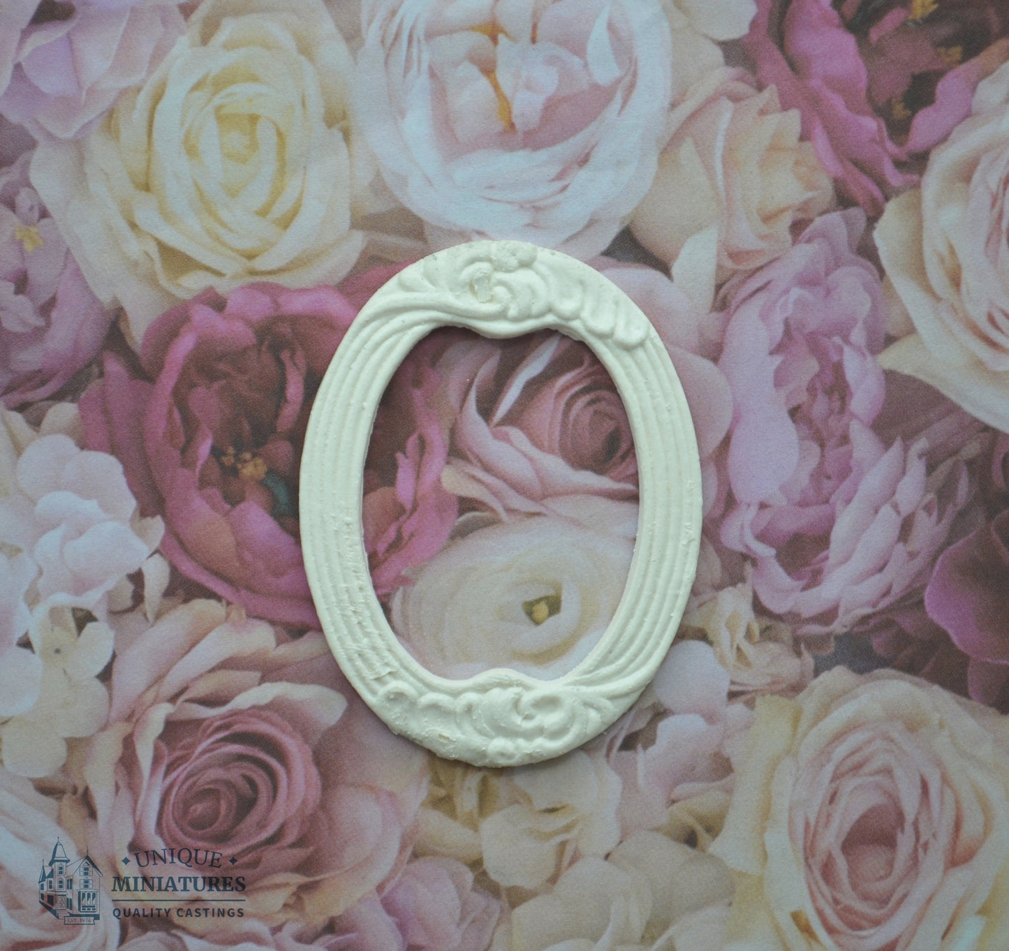 Quaint Set of 2 Frames | Ornamentation for Dollhouses | Set of Two