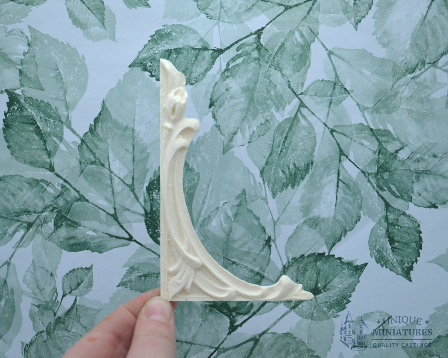 Nouveau Corner Piece | Miniature Ceiling Carving | Set of Two