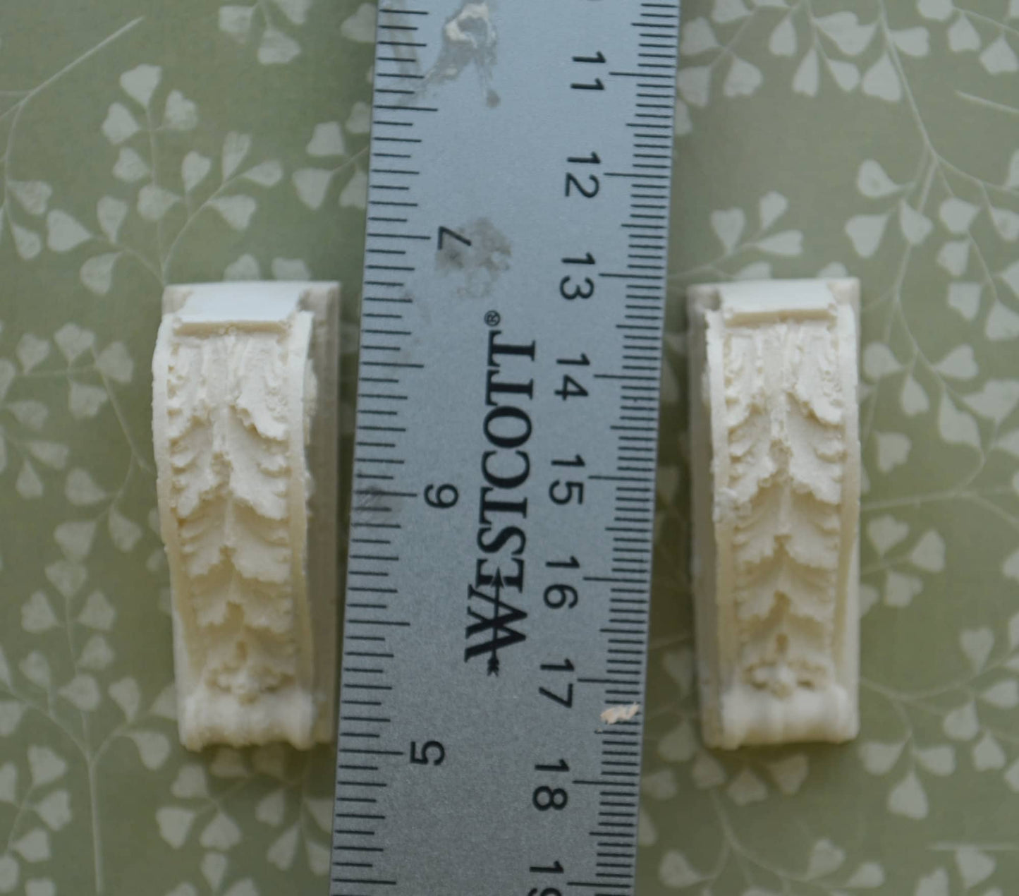 Spiral Leaf Bracket | Ornamentation for Dollhouse | Set of 2