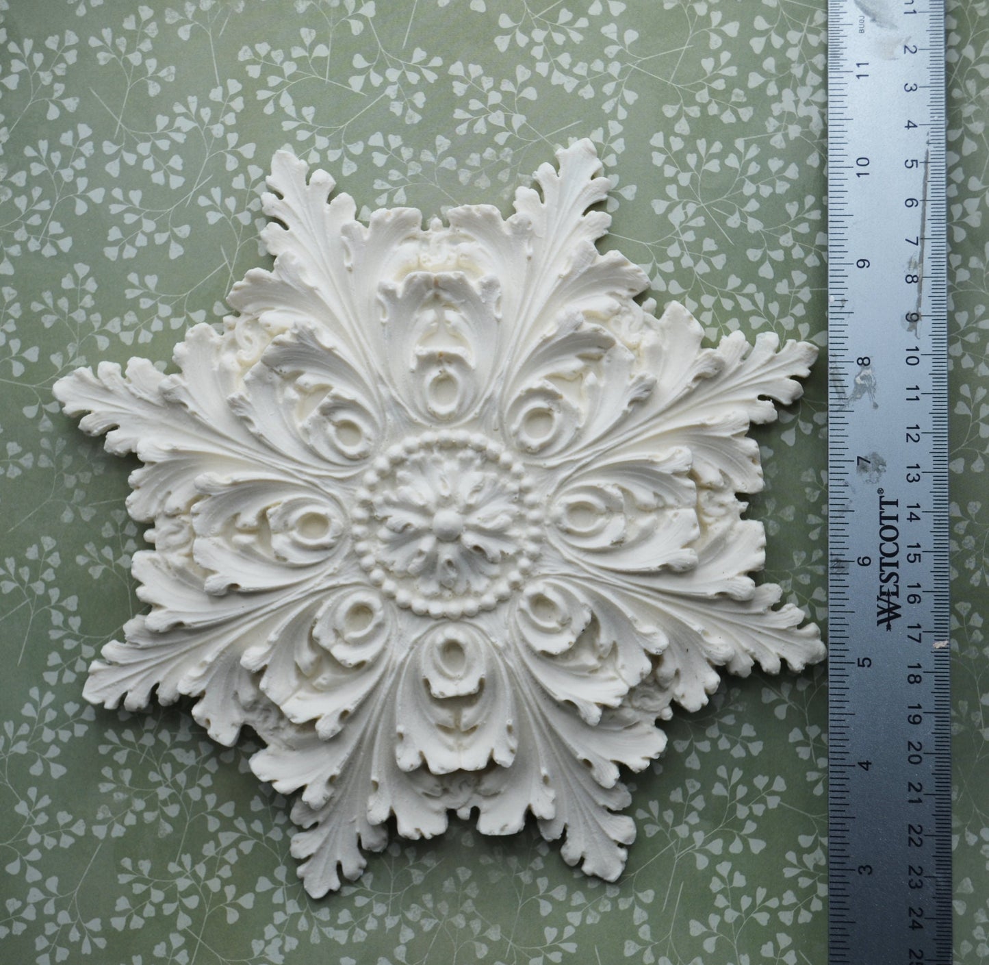 Large Radial Fern Medallion | Miniature Ceiling Carving