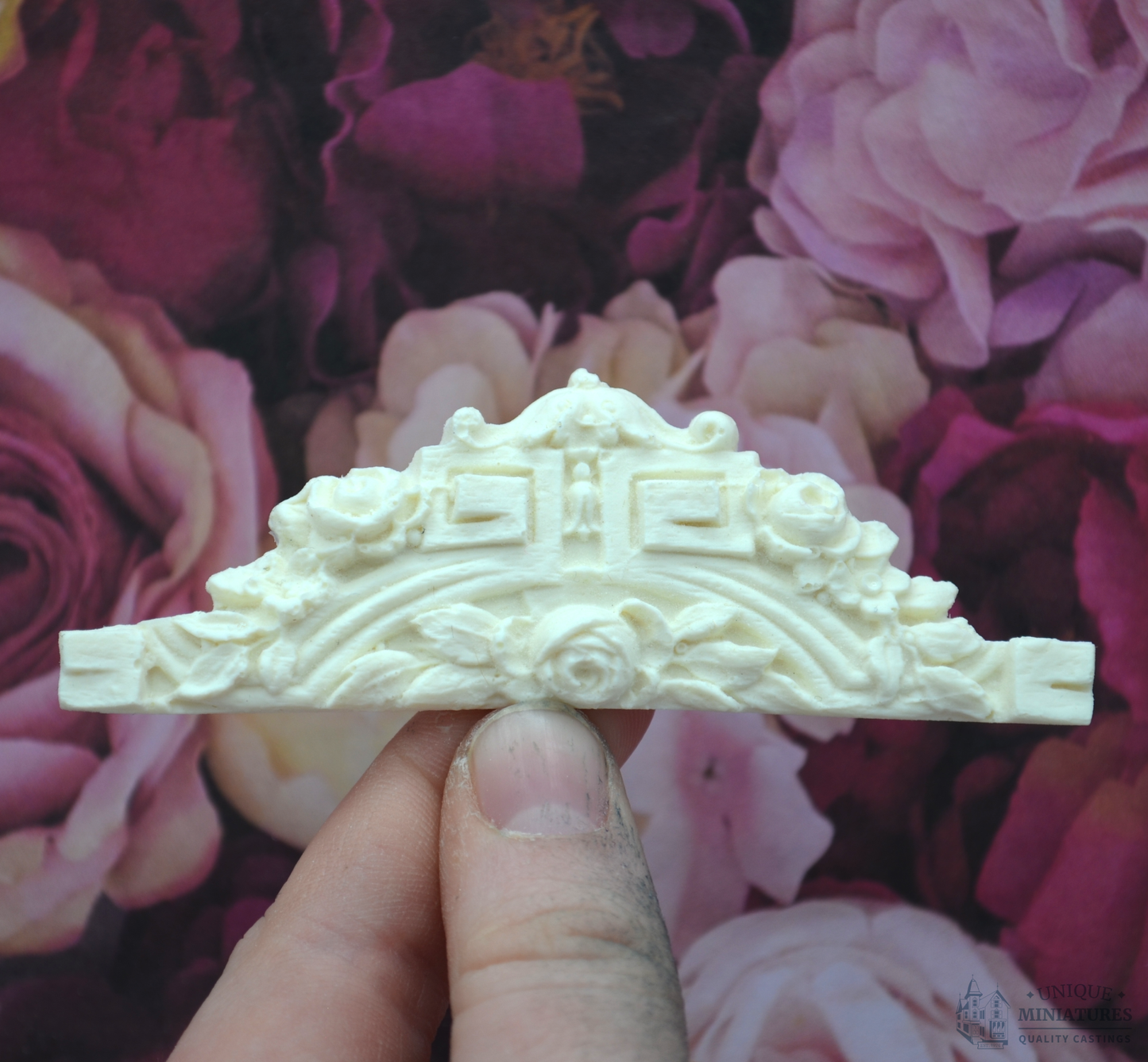 Deco Rosette Trim | Ornamentation for Dollhouse Miniatures