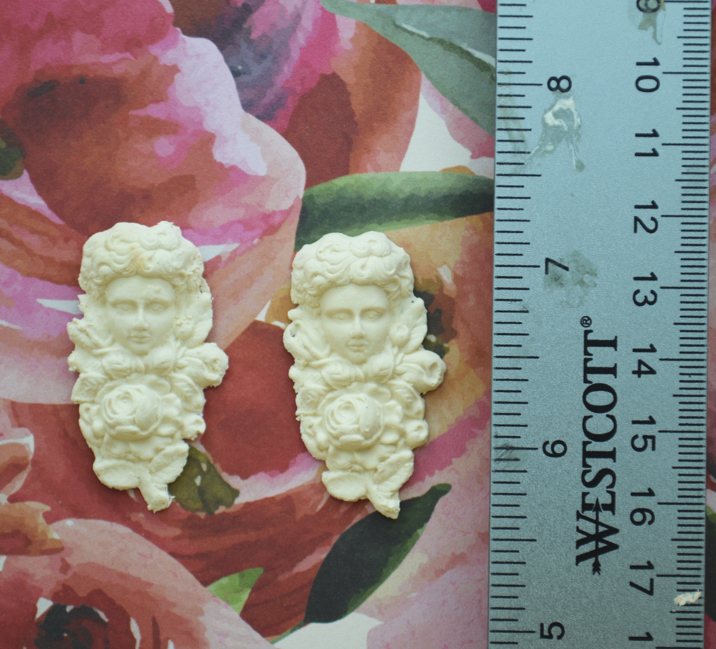 Floral Bust Appliqué | Ornamentation for Dollhouse Miniatures | Face with Floral Detail