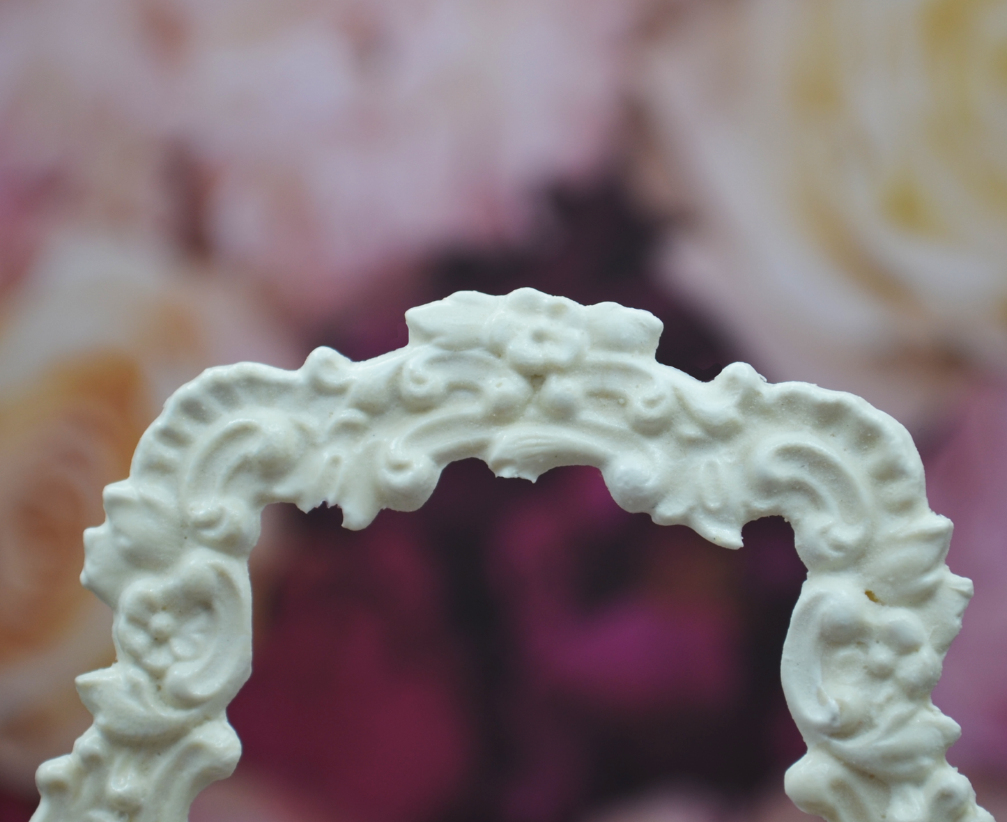 Daisy Vine Overmantel | Miniature Ceiling Carving