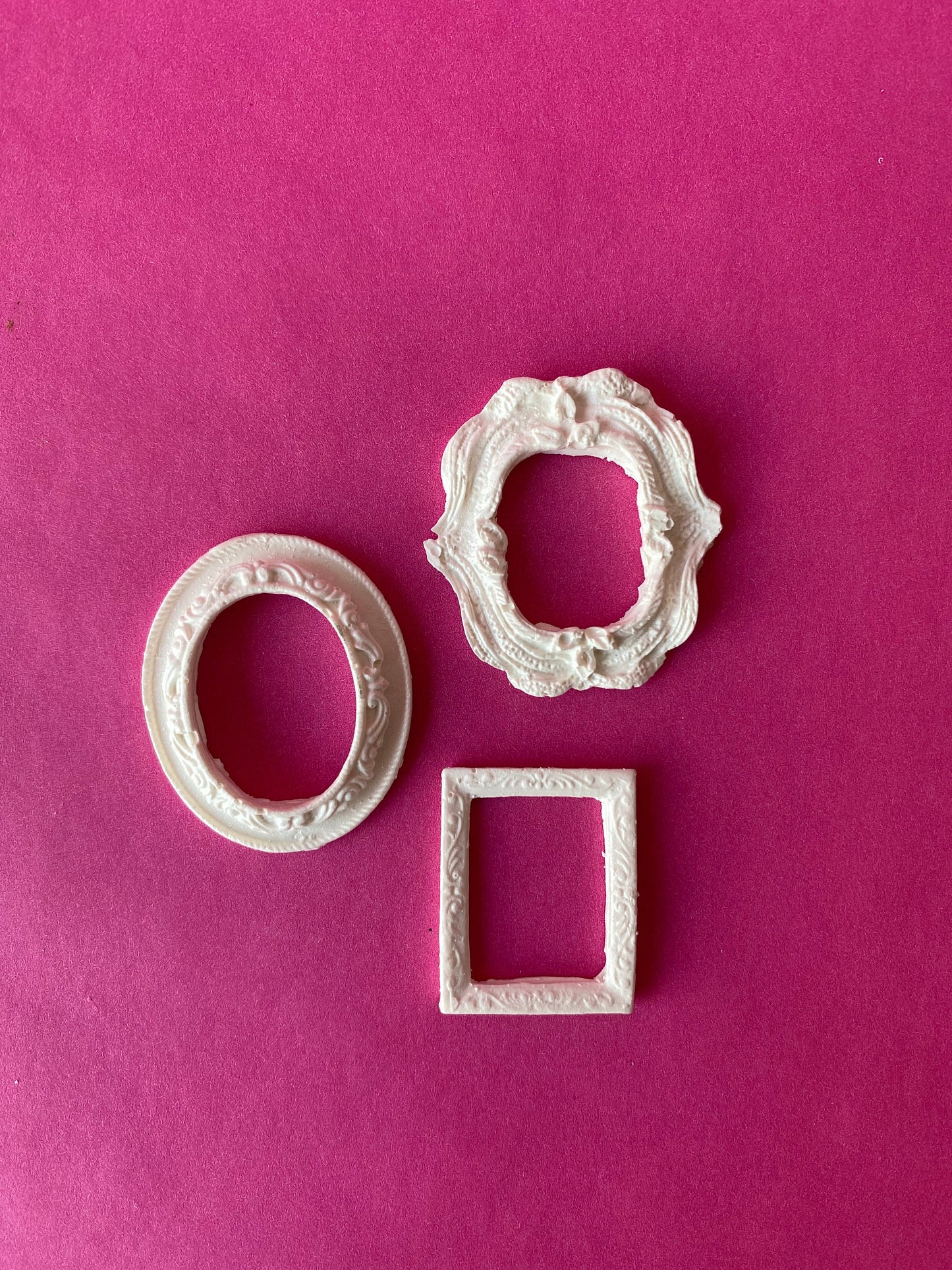 Quaint Variety Mini Frames |  Set of 3  | Dollhouse Supplies