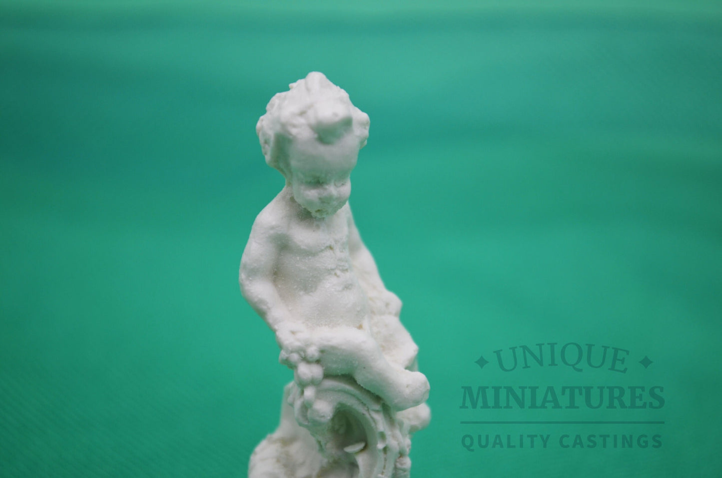 Cherub with Grapes | Miniature Statue | Ornamentation for Dollhouse