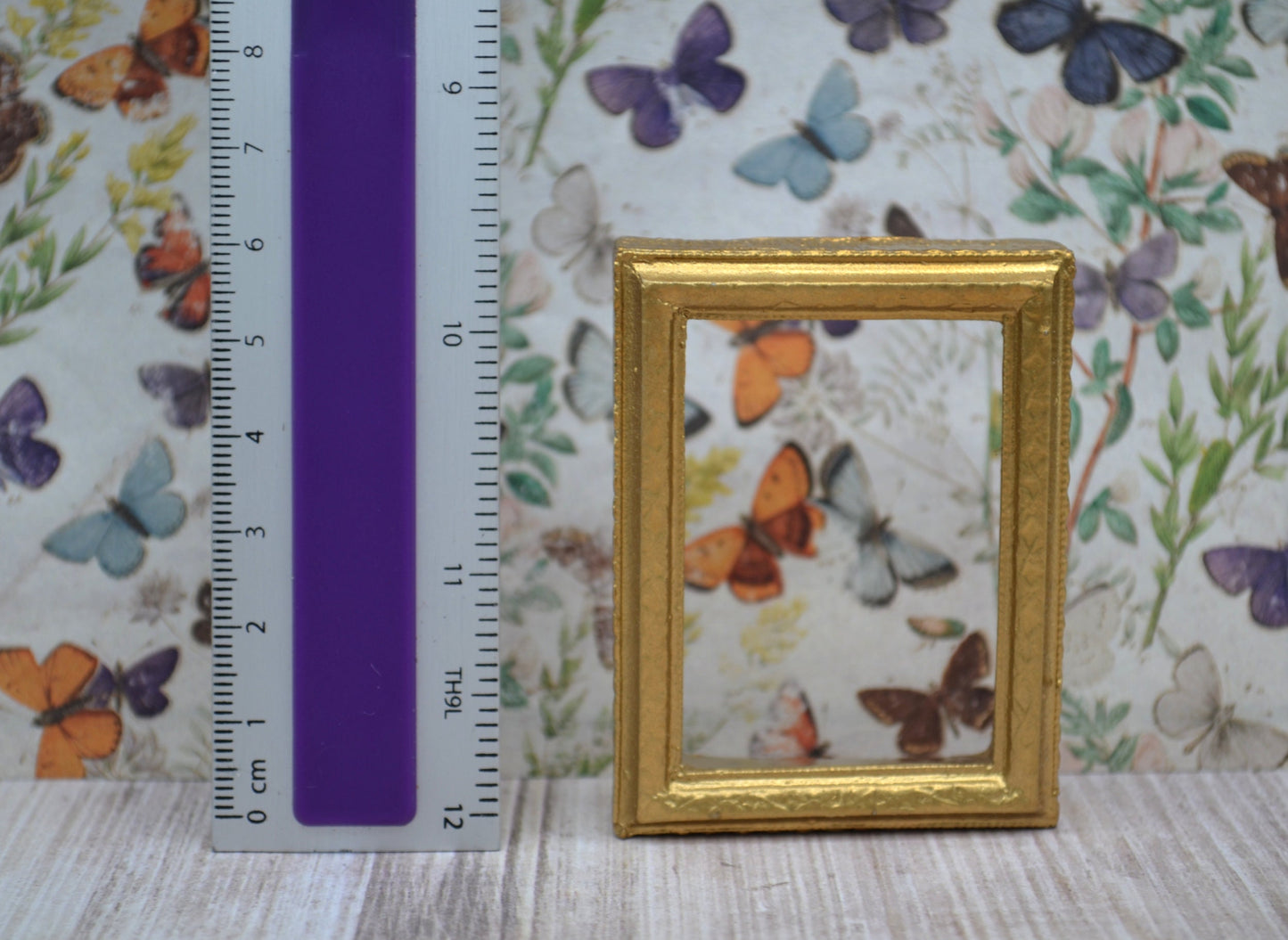 Small Gilded Shadowbox Frame | 2-1/2" x 2" | Ornamentation for Dollhouse Miniatures