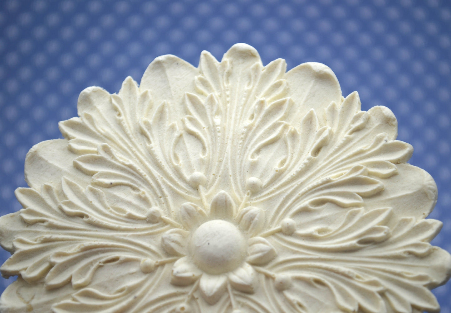Dainty Flower Medallion  | Ceiling Carving |  4 1/4"