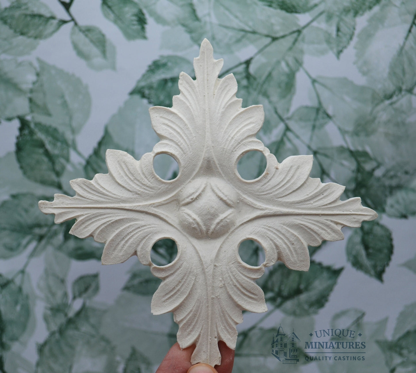Large Fern Medallion | Miniature Ceiling Carving