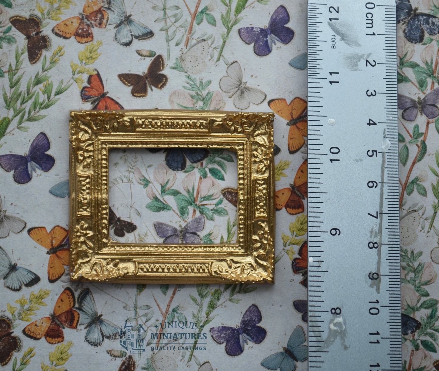 Small Gold Chrysanthemum Frame | Ornamentation for Dollhouse