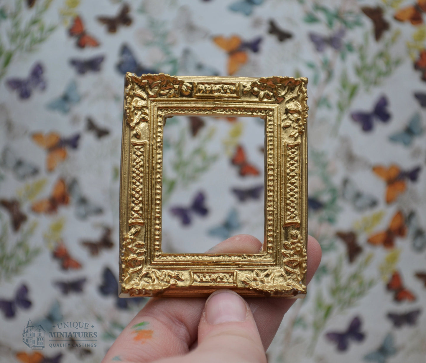 Small Gold Chrysanthemum Frame | Ornamentation for Dollhouse