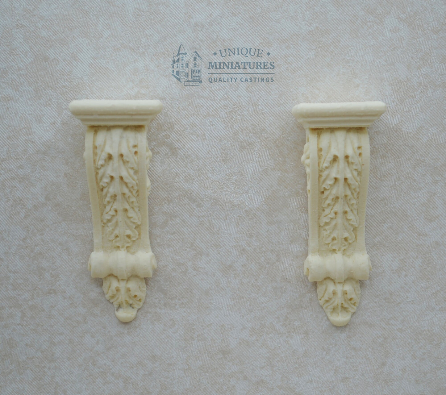 Daisy Frond Bracket | Ornamentation for Dollhouse Miniatures | Set of 2